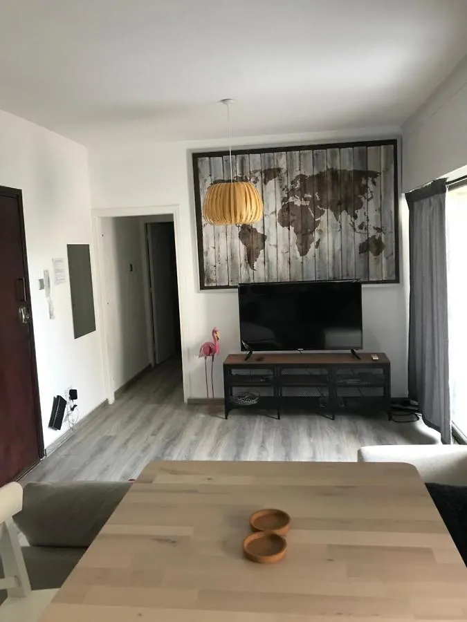 لارنكا Town Center Apartment 0*,
